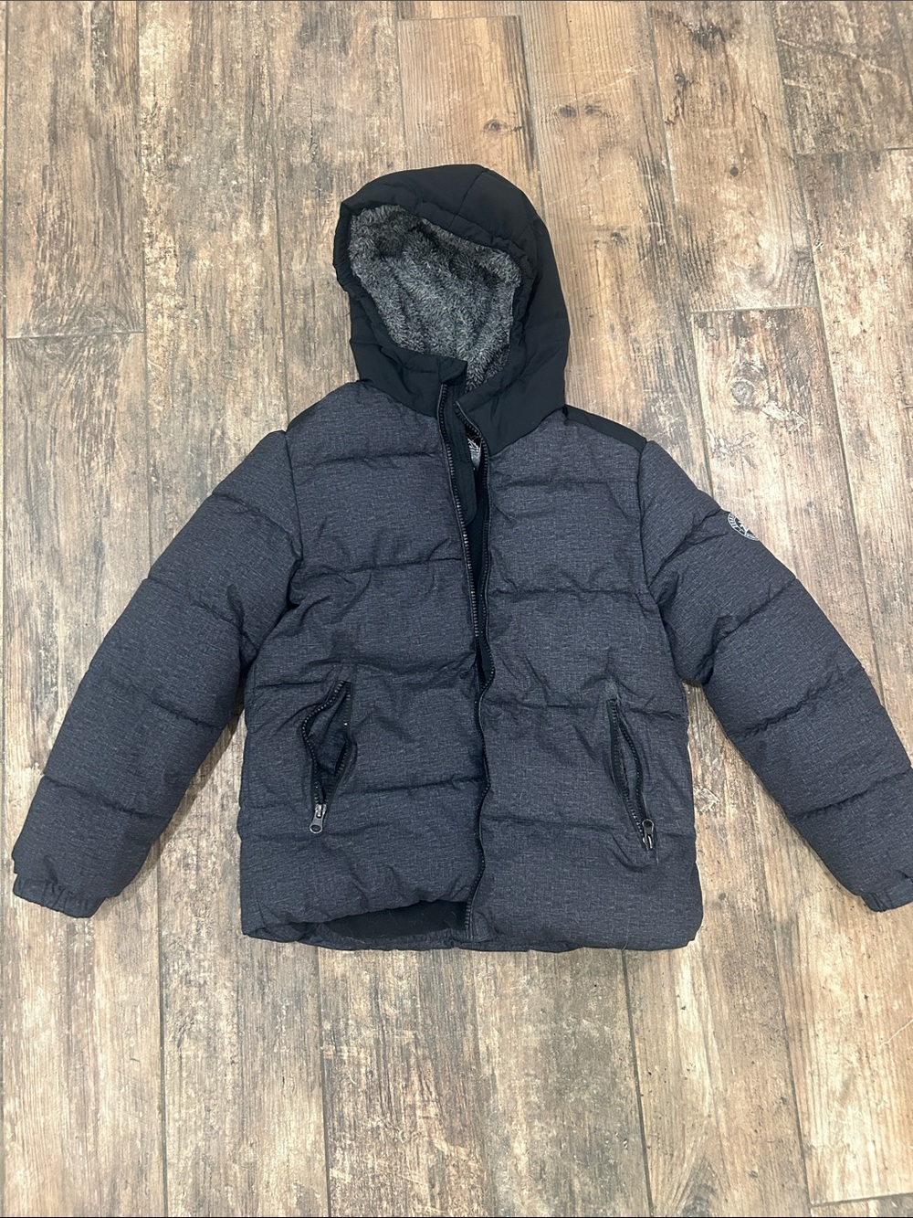 ZeroXposur Boys Hooded Puffer Jacket in Charcoal